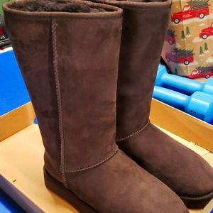 Brand new classic ugg tall color chocolate size 6